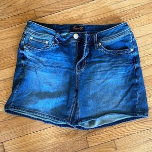 Seven brand jean shorts size 10
